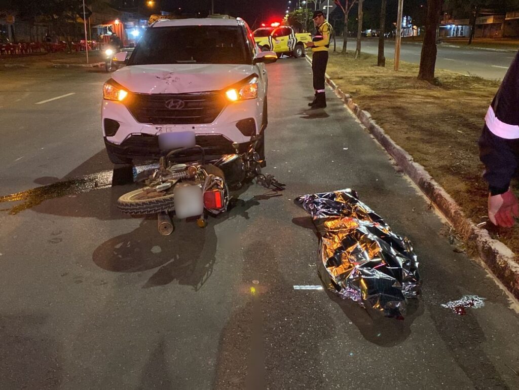 Motociclista morre após se envolver em acidente na LO-19, em Palmas; segundo testemunhas ele estava bêbado e tentava realizar um “gato”