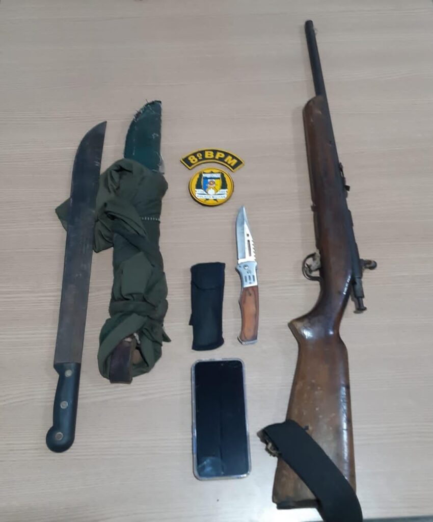 Em Paraíso, 8° BPM prende homem após ele agredir e trancar companheira dentro de casa; arma de fogo é apreendida