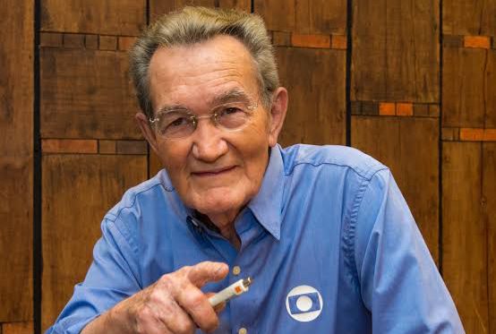 Jornalista esportivo Léo Batista morre aos 92 anos no RJ