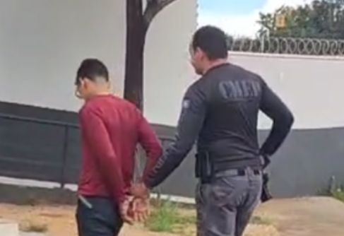 Com tornozeleira eletrônica e dois mandados de prisão em aberto, homem é preso pela CMEP em Palmas