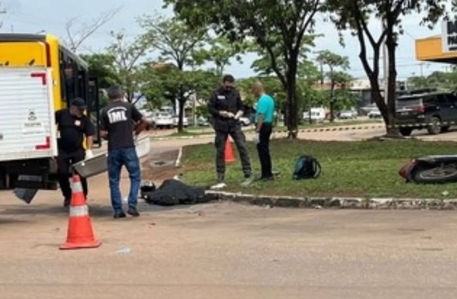 Motociclista morre após ser atropelado por ônibus na LO-19, em Palmas