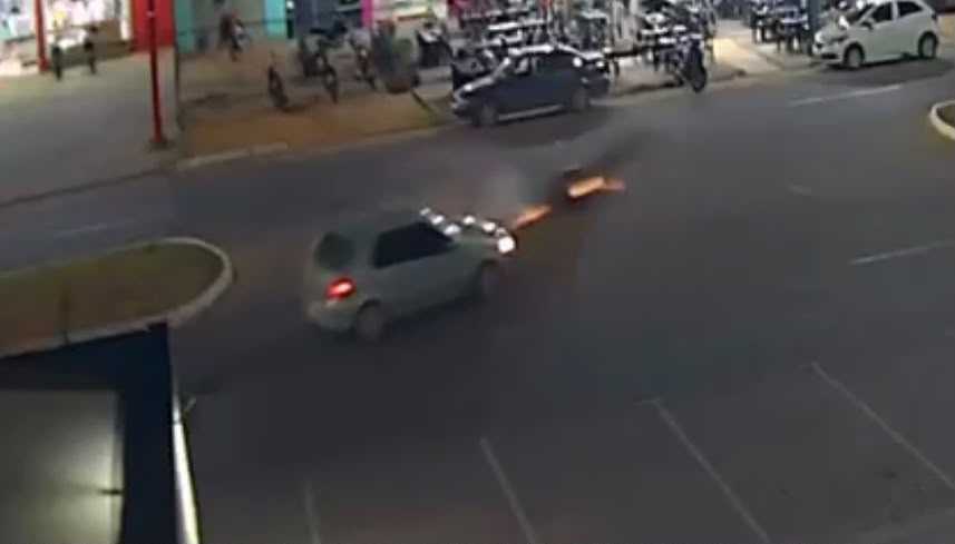 Jovem morre após batida entre moto e carro em avenida do setor Taquari, região sul de Palmas